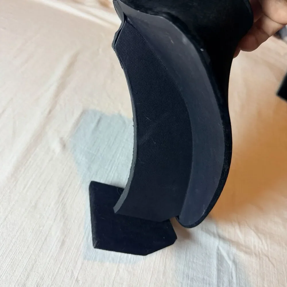 2 Professional 3D Necklace Display Stand, Black Velvet Plus Ring Holder
